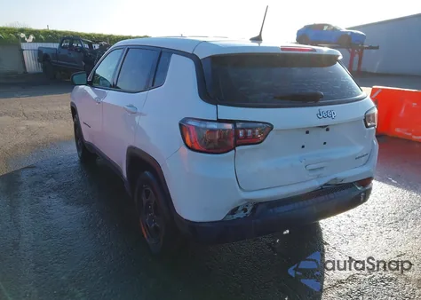 2018 Jeep Compass Sport Fwd z USA, uszkodzony, nr VIN 3C4NJCAB8JT488283